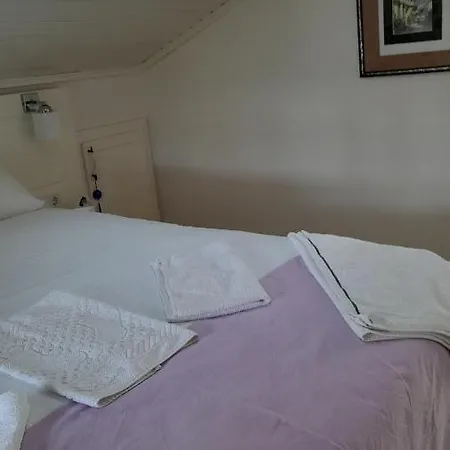 Bat Aparthotel 3*